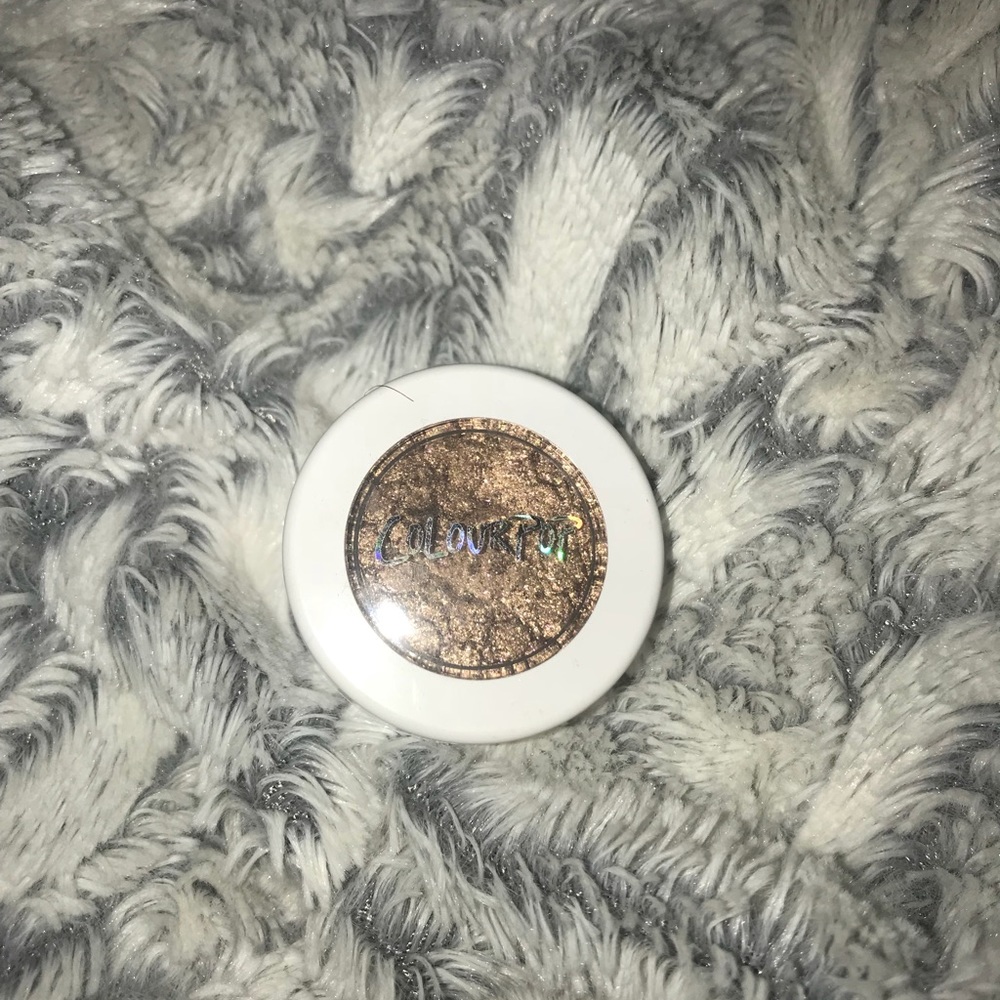 Colourpop super shock shadow in nillionaire